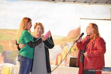 Pasacalles y pregón en el arranque de las fiestas de San José de Las Longueras (Foto Antonio Alí)